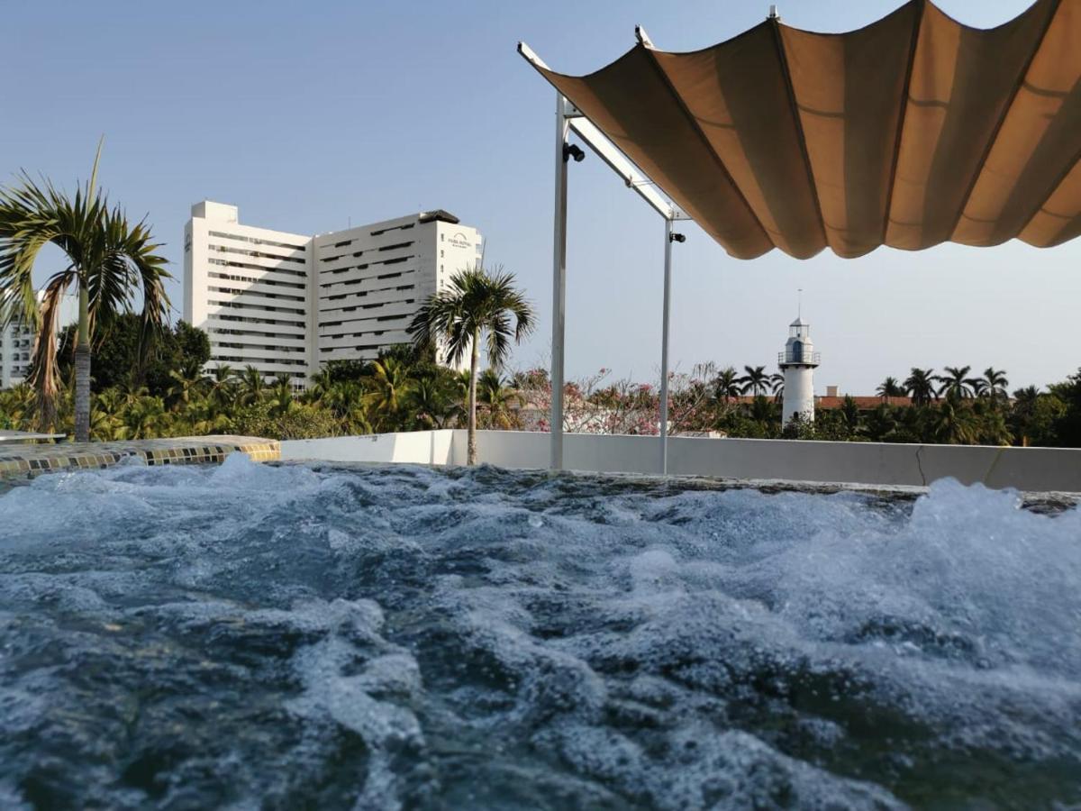 Hotel Sara Suites Ixtapa  Exterior photo